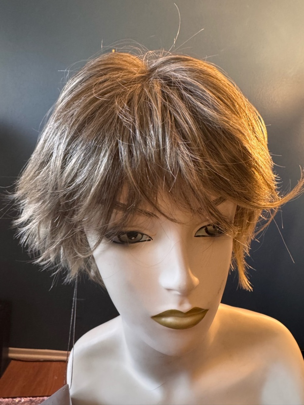 Short Layered Women's Wig in Light Brown by